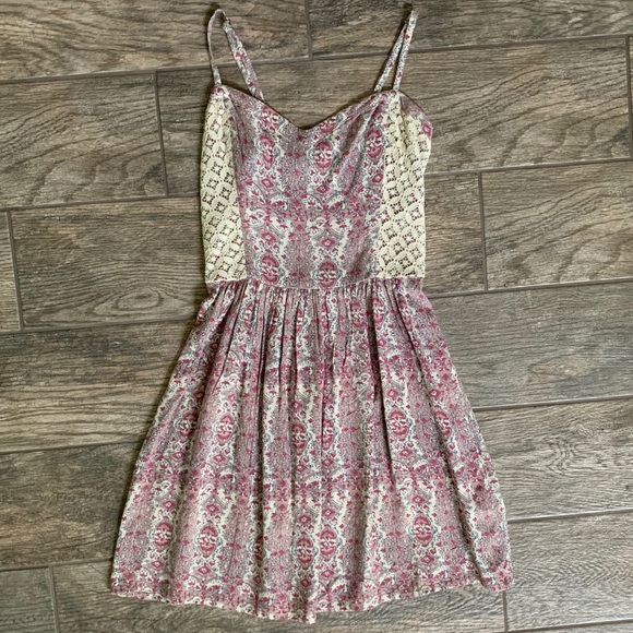 Abercrombie & Fitch Dresses & Skirts - Abercrombie & Fitch Pattern Dress Abercrombie & Fitch Dresses & Skirts - Abercrombie & Fitch Pattern Dress